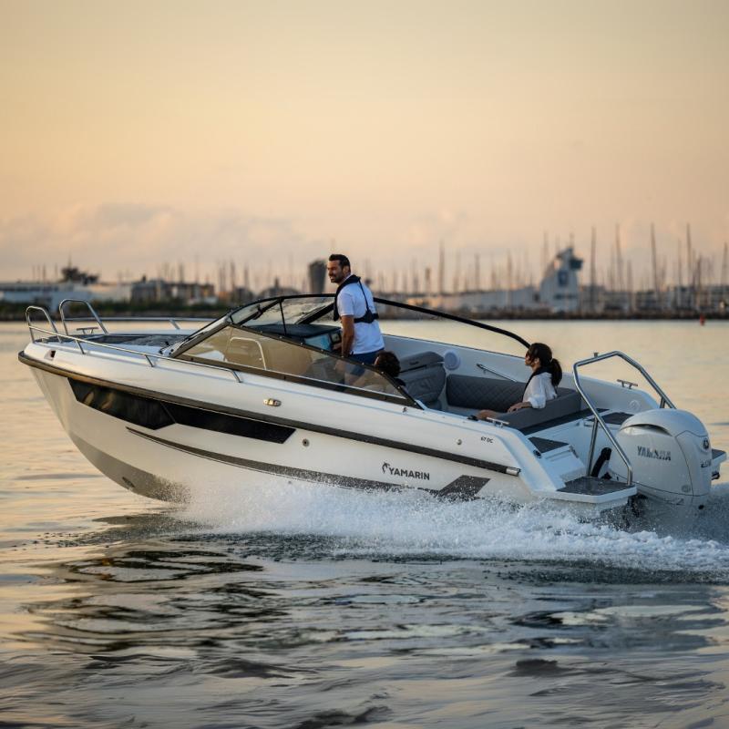 Yamarin 67 DC Wynnum Marine on-water demo boat in Brisbane Manly Harbour Boat Club