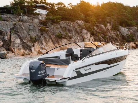 Yamarin 88 Day Cruiser