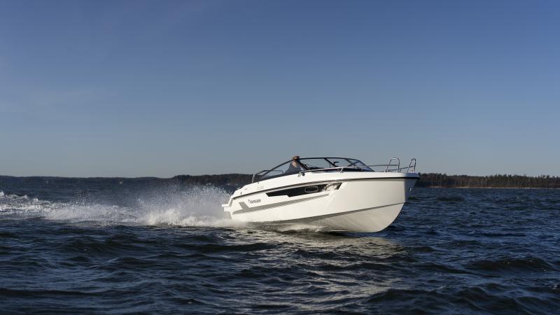 Yamarin 60 DC has first-class driving characteristics