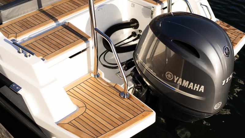 Yamarin 60 DC has a large bathing platforms